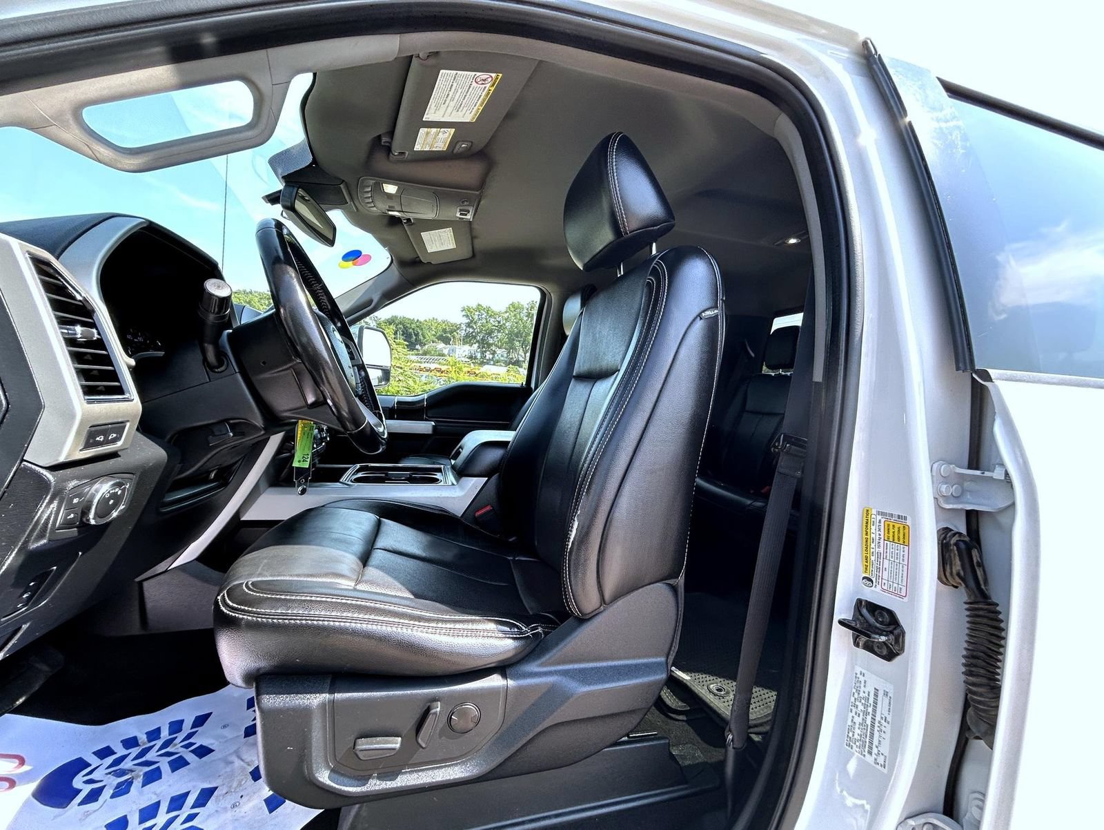 Used 2021 Ford F350 Lariat w/ Chrome Package AWD/4WD image 10