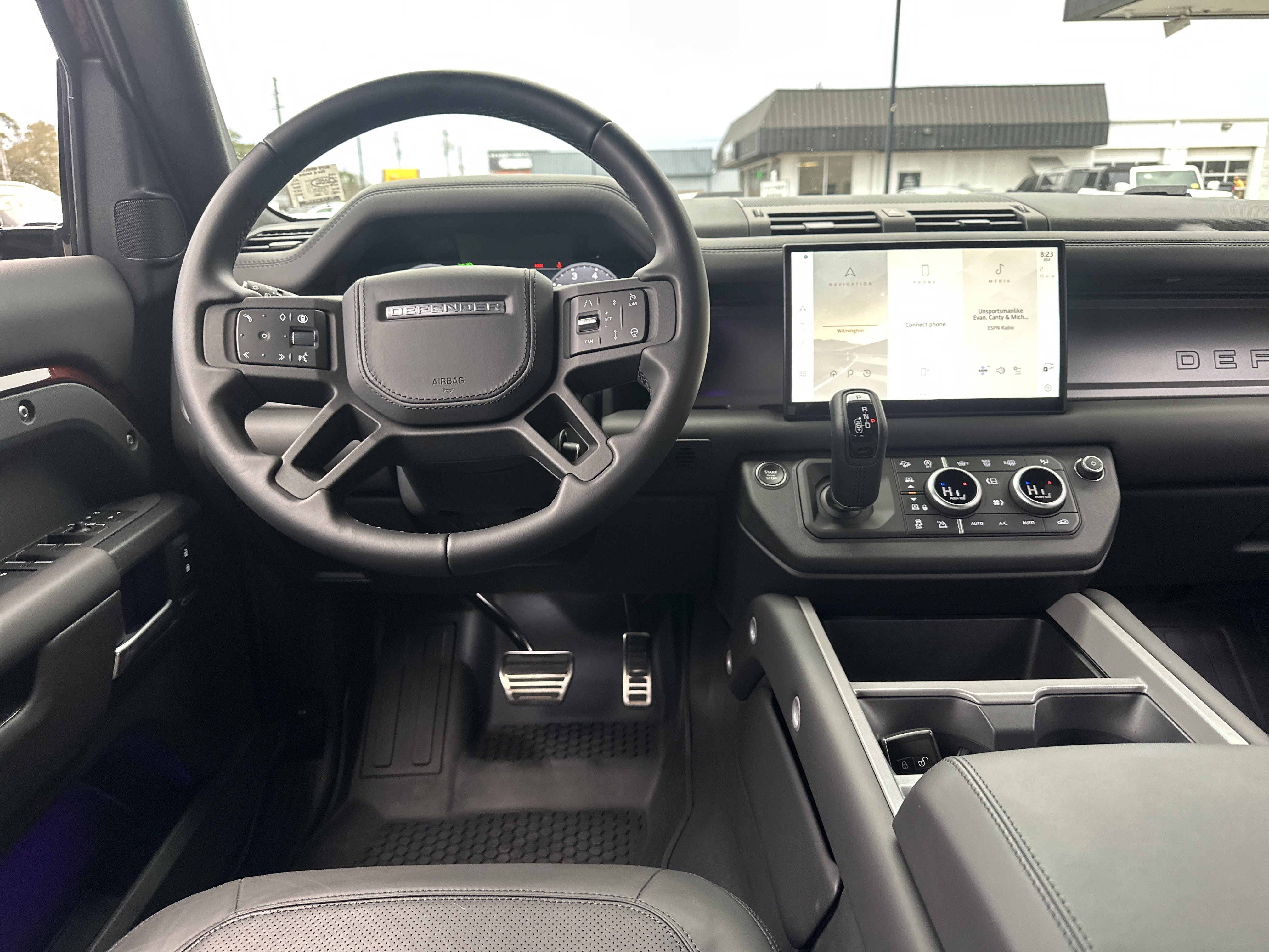 Used 2025 Land Rover Defender 110 Sedona Red Edition image 15