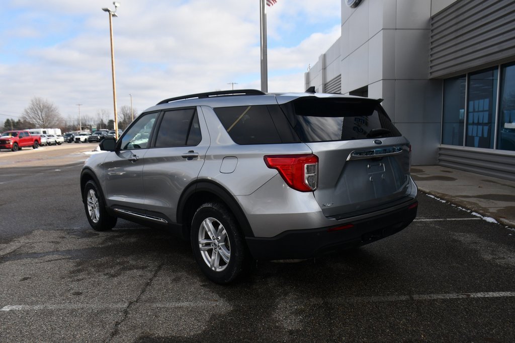 Used 2023 Ford Explorer XLT w/ Class IV Trailer Tow Package image 4