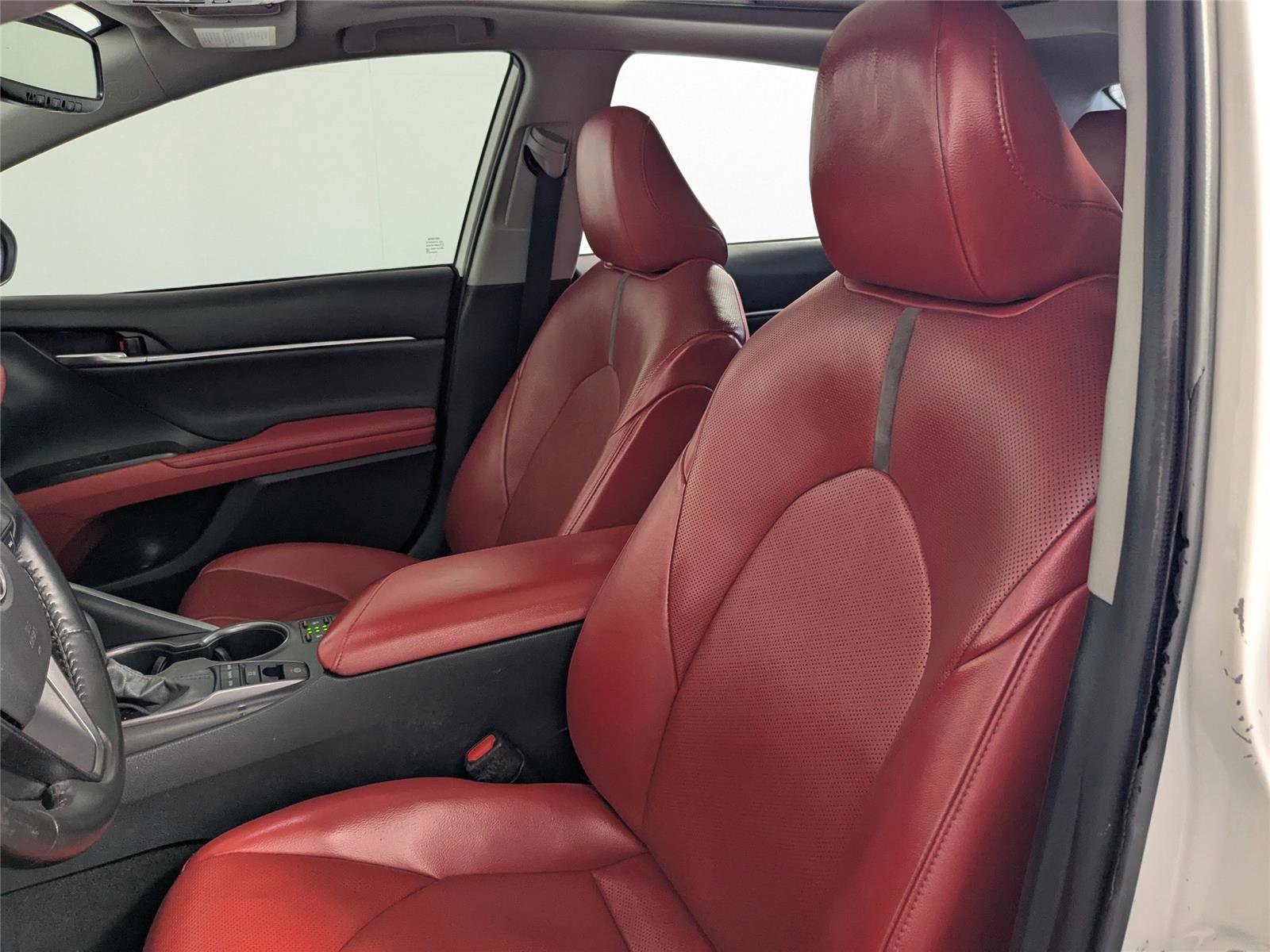 Certified 2021 Toyota Camry XSE w/ Navigation Package image 11