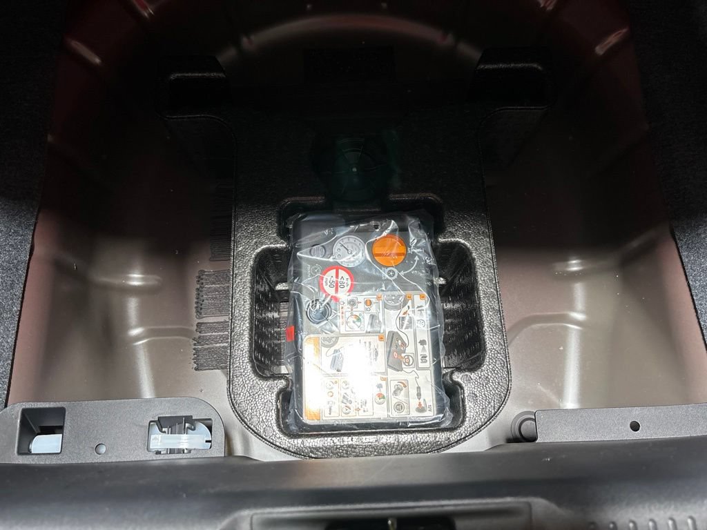 Used 2024 Ford Mustang GT RWD image 33