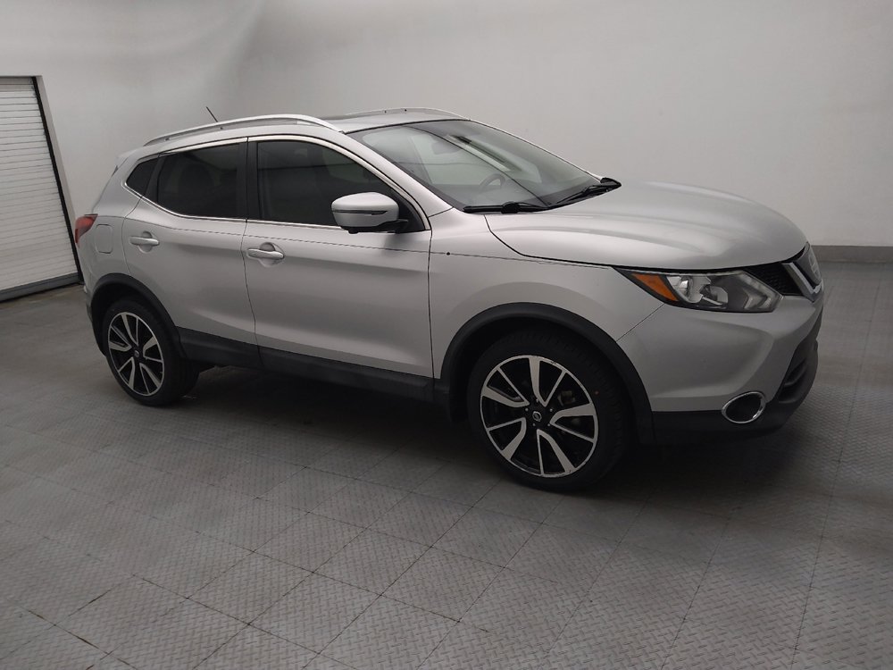 Used 2019 Nissan Rogue Sport SL w/ Premium Package FWD image 11