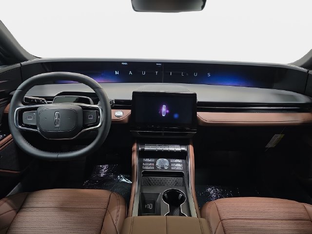 New 2026 Lincoln Nautilus Reserve AWD/4WD image 9