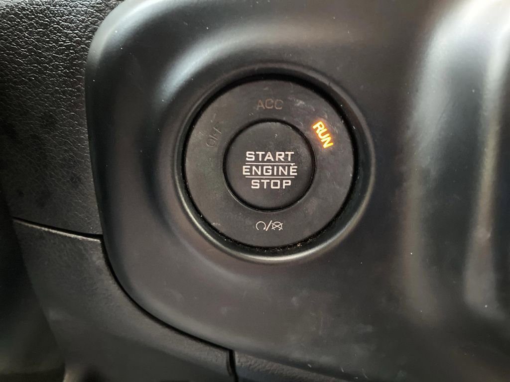 Used 2018 Jeep Wrangler Unlimited Rubicon image 37