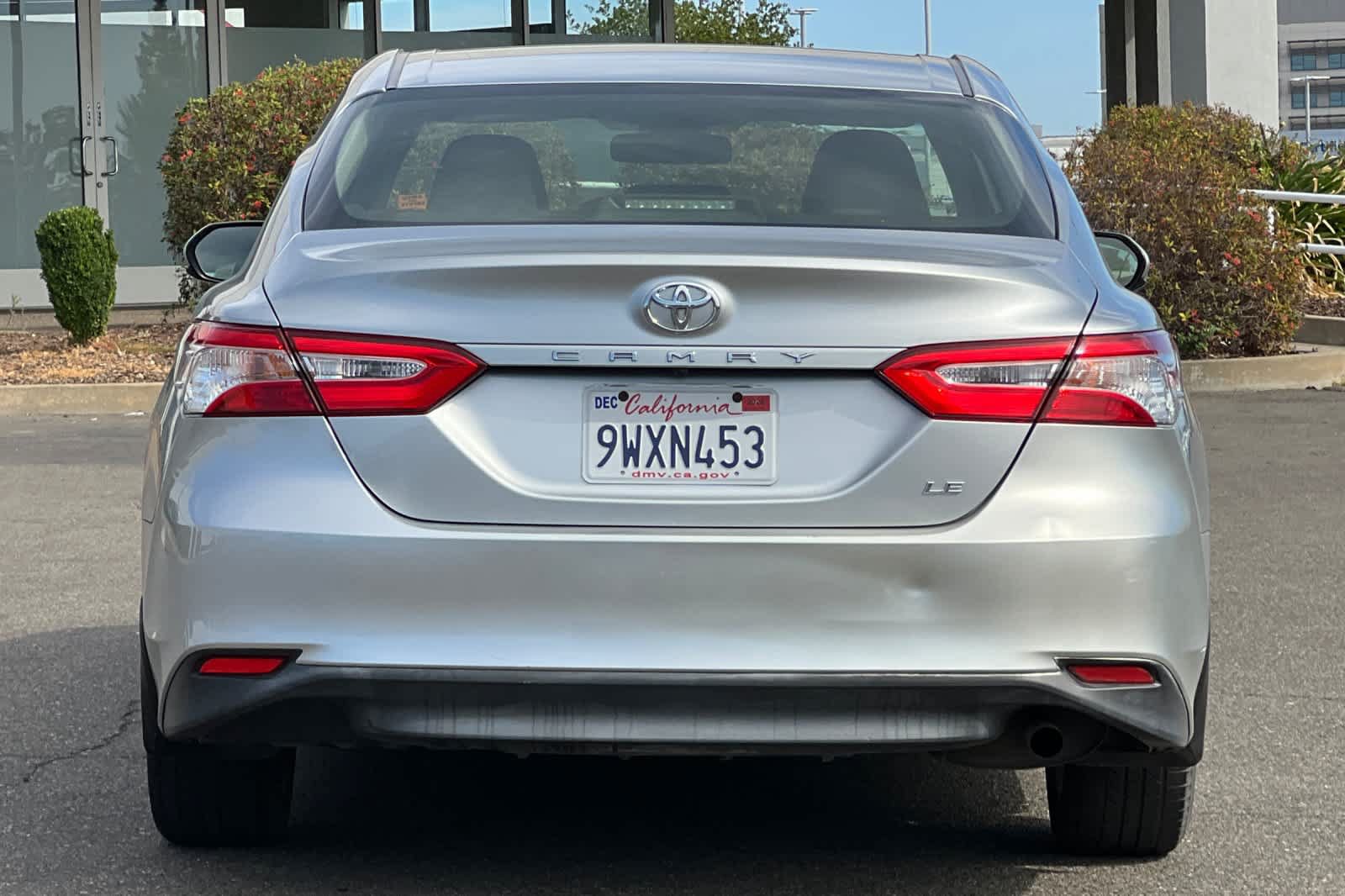 Used 2018 Toyota Camry LE FWD image 8