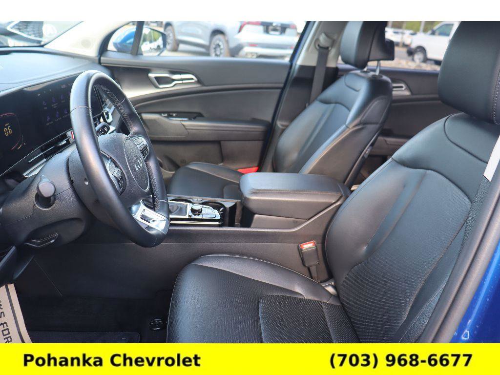 Used 2024 Kia Sportage EX image 25