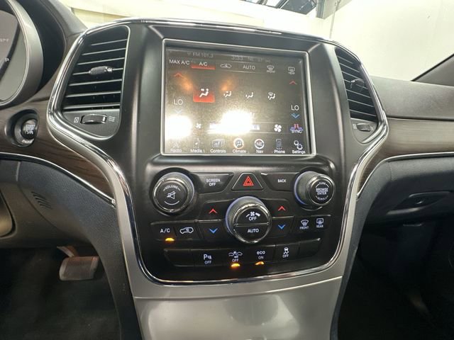 Used 2014 Jeep Grand Cherokee Overland image 18
