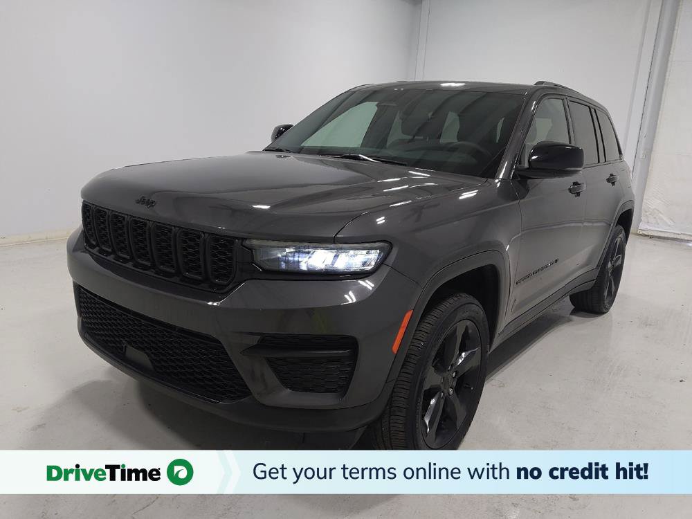 Used 2023 Jeep Grand Cherokee Altitude AWD/4WD image 1