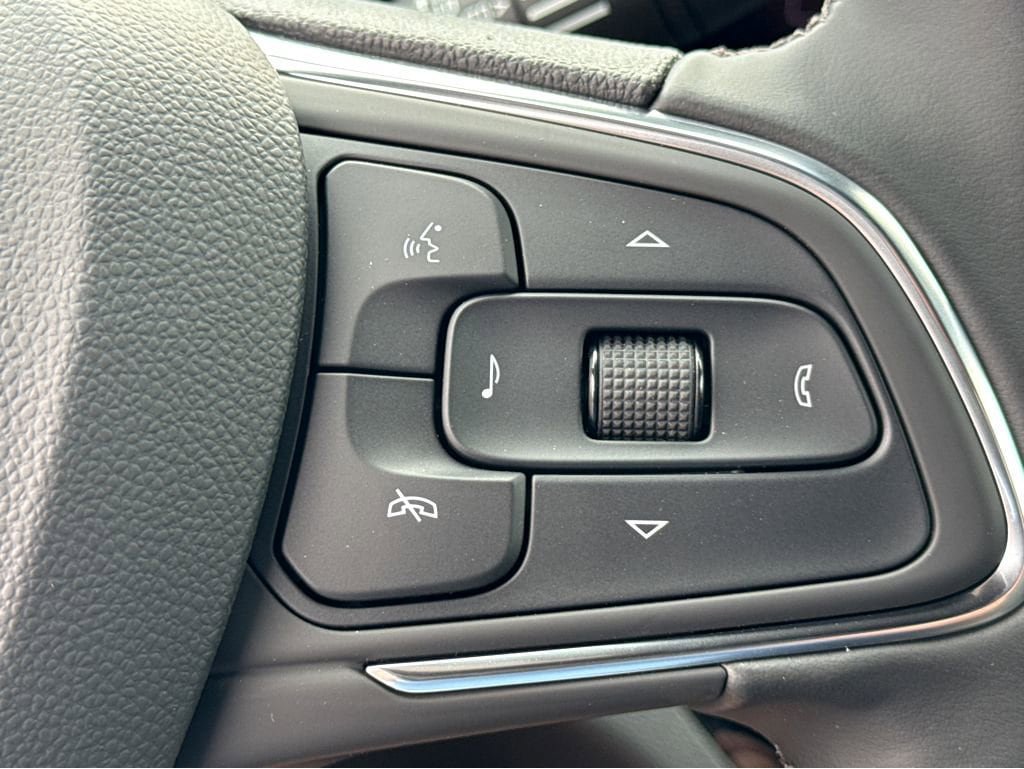 New 2026 Buick Envista Sport Touring w/ Convenience I Package FWD image 17