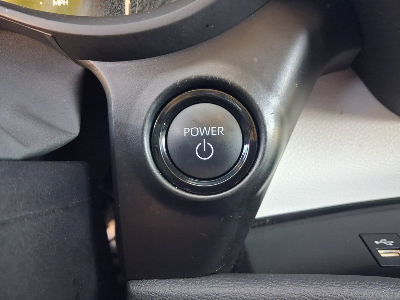 Certified 2025 Toyota Sienna XLE FWD image 20