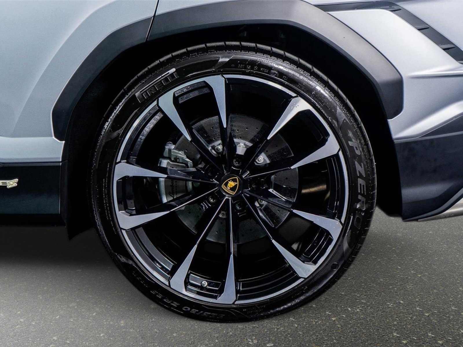Used 2024 Lamborghini Urus S AWD/4WD image 16