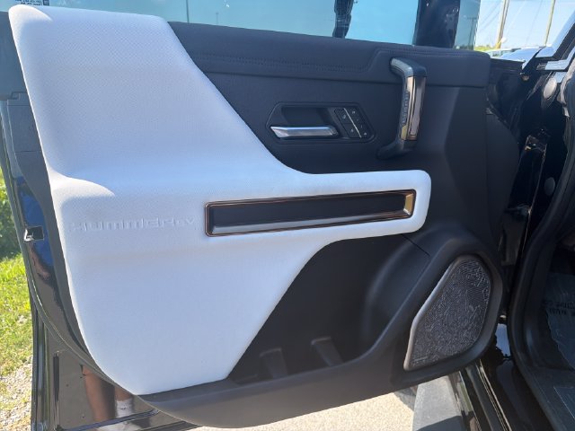 Used 2024 GMC Hummer EV 3X w/ LPO, Sport Package AWD/4WD image 11