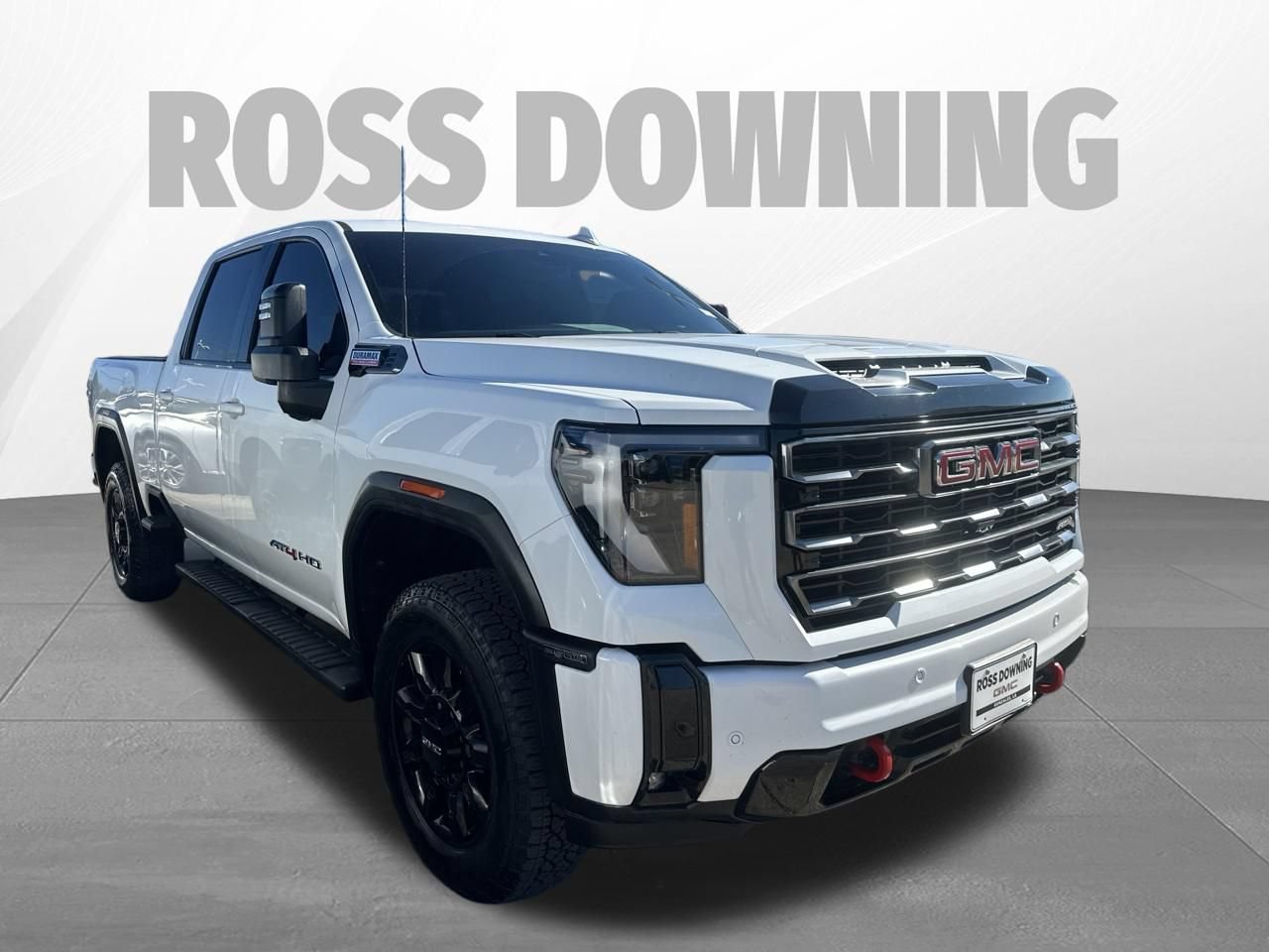 Used 2025 GMC Sierra 2500 AT4 AWD/4WD image 3