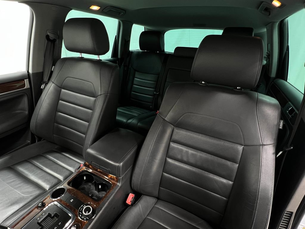 Used 2008 Volkswagen Touareg VR6 image 15