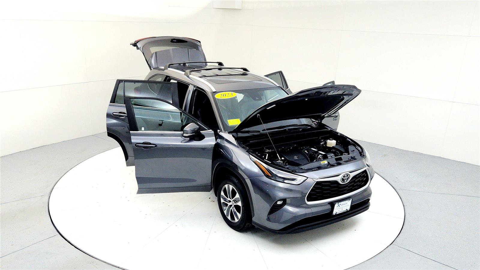 Certified 2023 Toyota Highlander XLE image 21