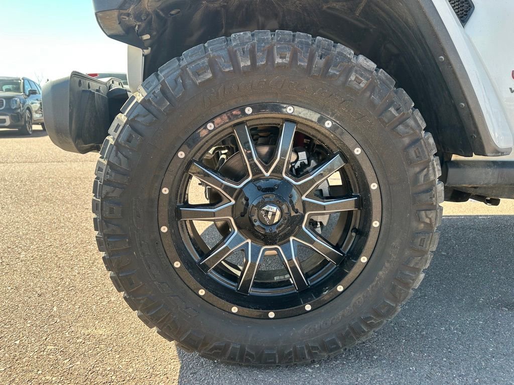 Used 2022 Jeep Wrangler Unlimited Rubicon w/ Cold Weather Group image 41