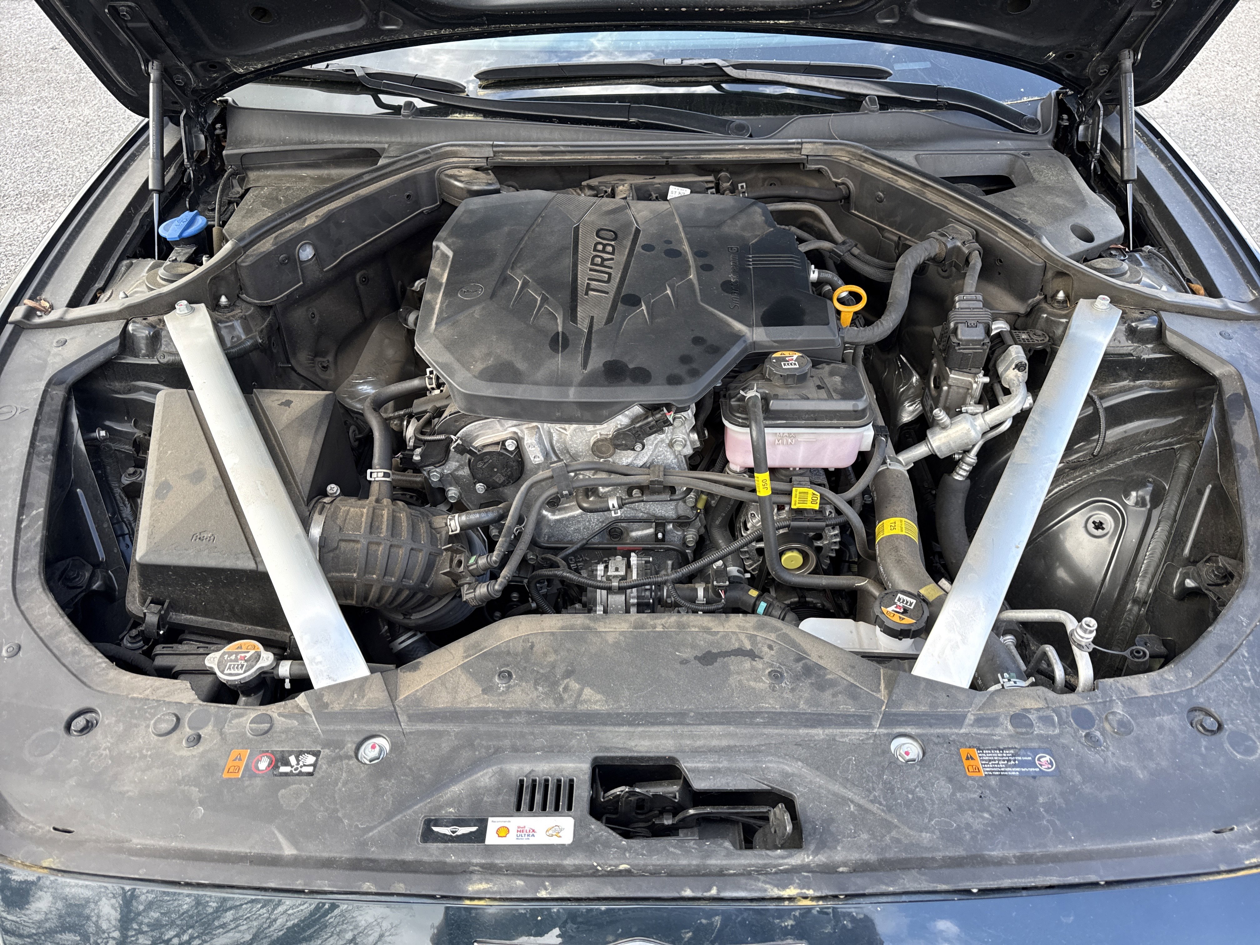 Used 2024 Genesis G70 2.5T image 36