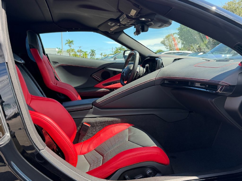 Certified 2024 Chevrolet Corvette Stingray Preferred Conv w/ Stealth Interior Trim Package RWD image 16