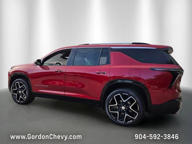 Used 2025 Chevrolet Traverse High Country FWD image 3