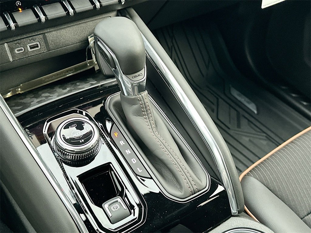 New 2026 GMC Canyon AT4 image 22