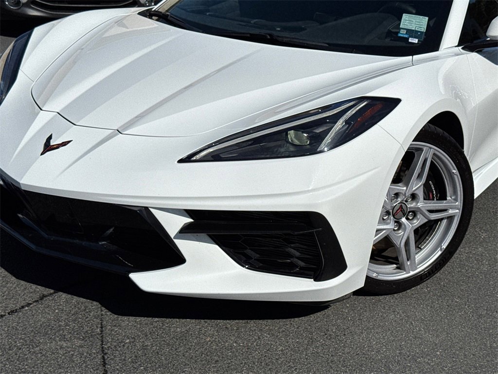 Used 2022 Chevrolet Corvette Stingray Coupe w/ Z51 Performance Package image 3