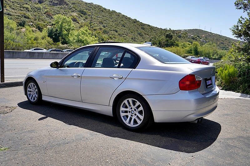 Used 2006 BMW 325i Sedan RWD image 8