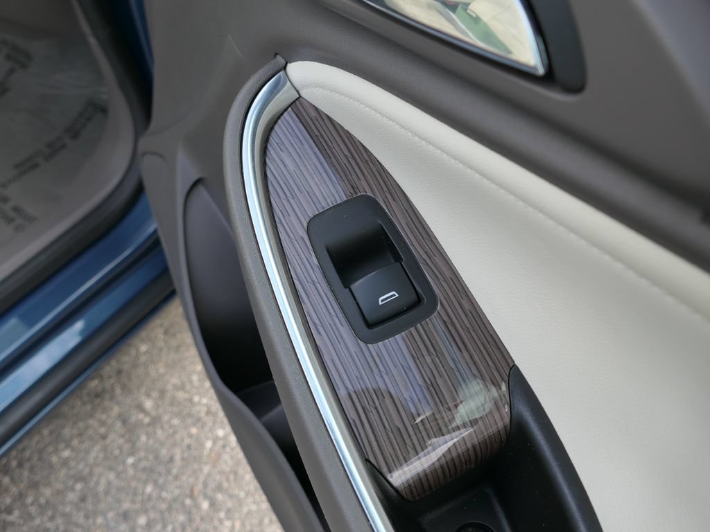 Used 2024 Chevrolet Malibu LT FWD image 23
