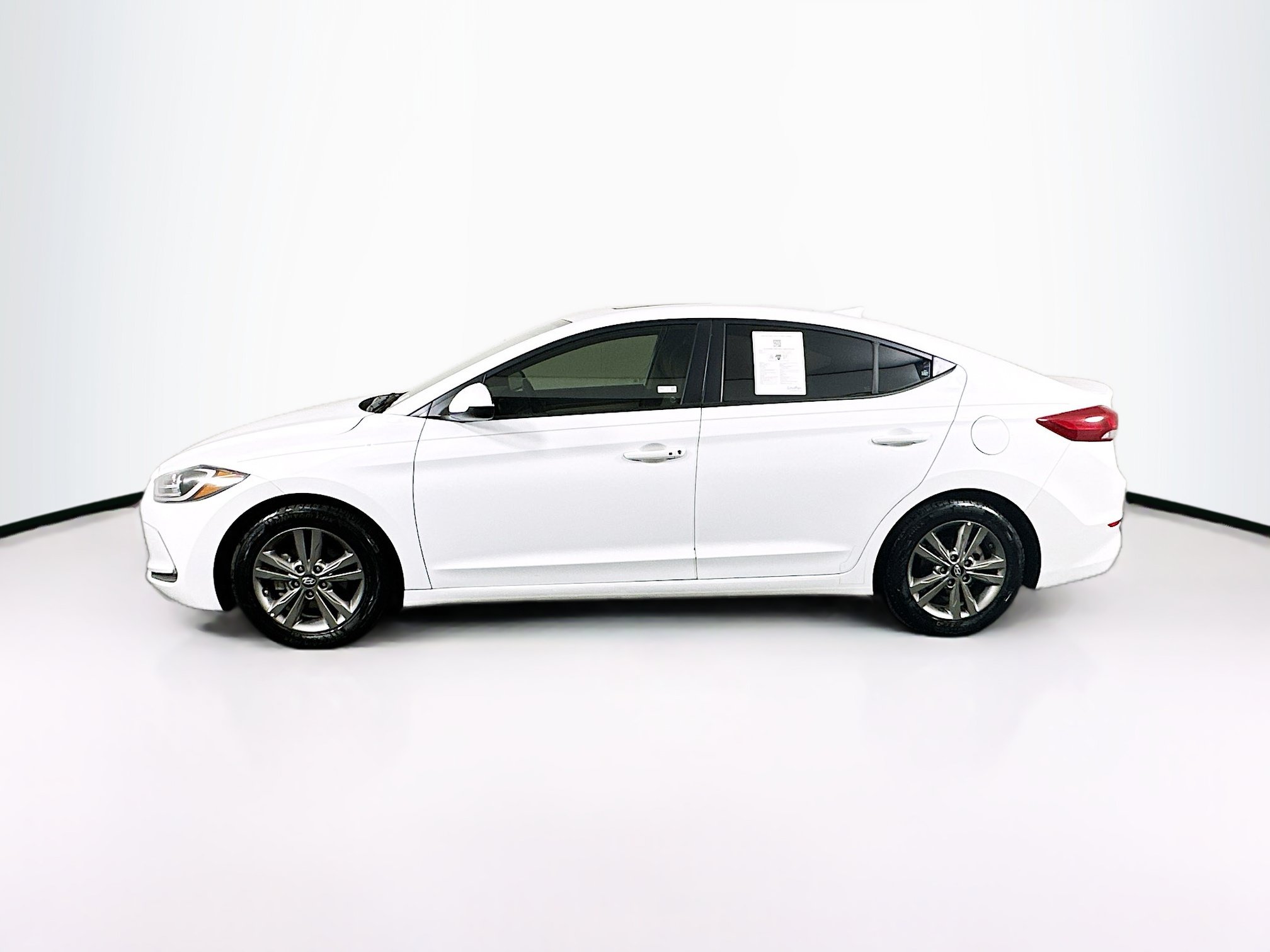 Used 2018 Hyundai Elantra Value Edition FWD image 4