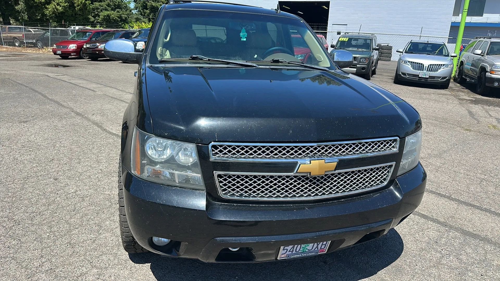 Used 2012 Chevrolet Suburban LTZ image 1