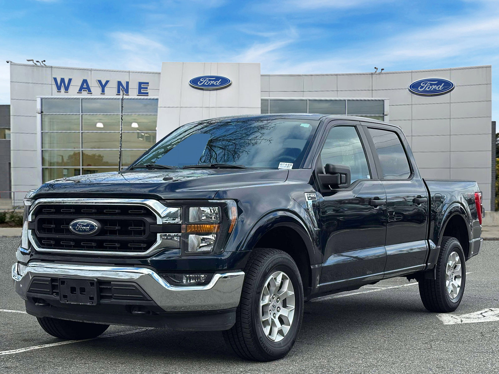 Used 2023 Ford F150 XLT image 2