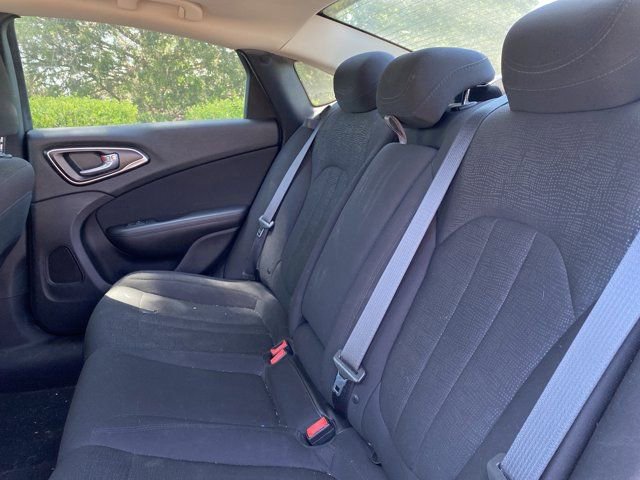 Used 2016 Chrysler 200 Limited w/ Convenience Group FWD image 11