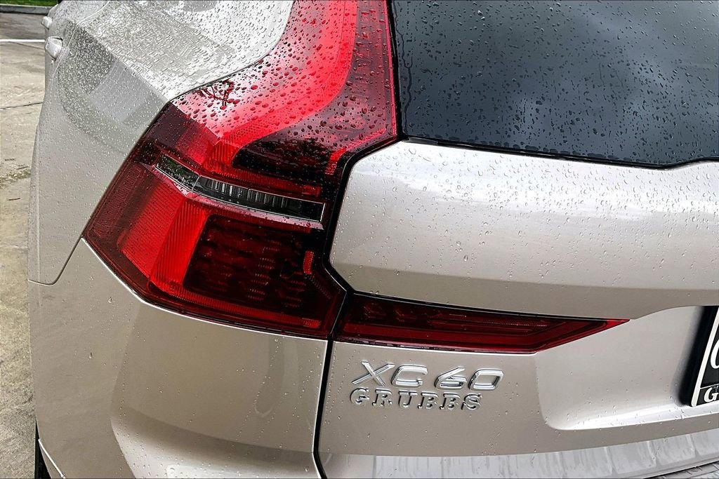 New 2026 Volvo XC60 B5 Plus w/ Protection Package Premier AWD/4WD image 43