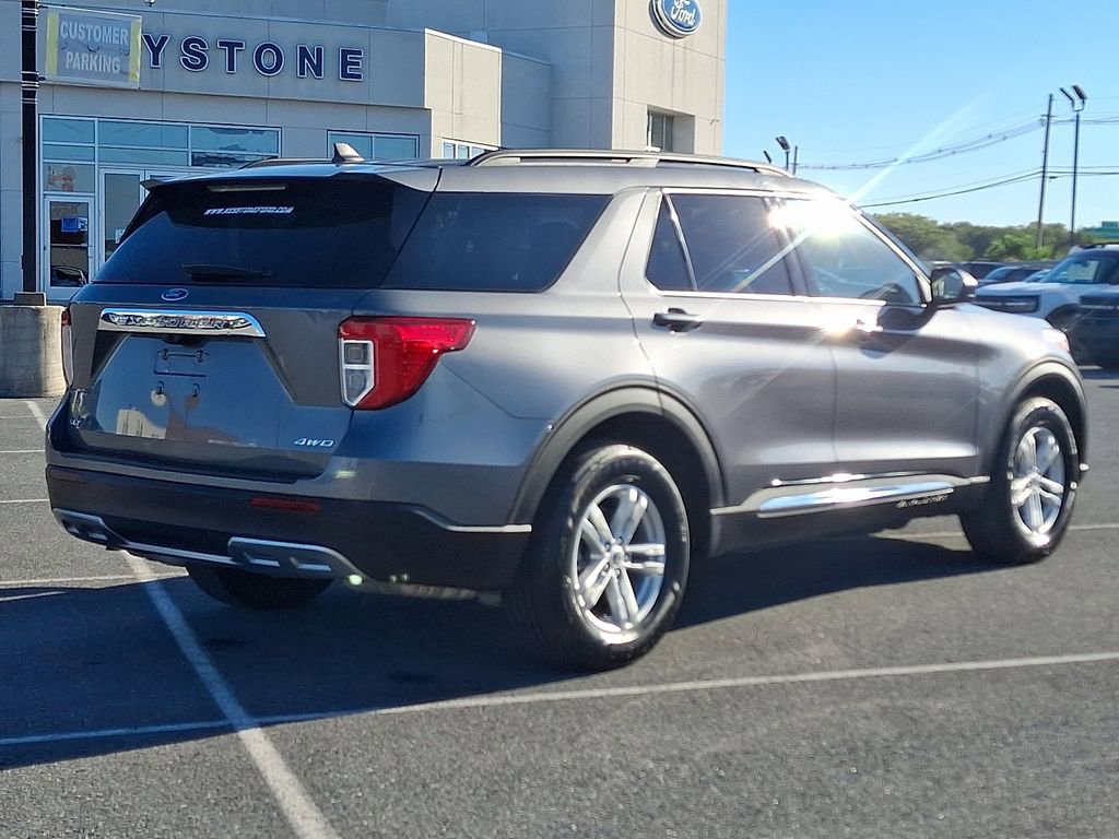 Certified 2023 Ford Explorer XLT w/ Equipment Group 202A image 6