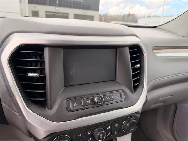 Used 2019 GMC Acadia SLE image 16