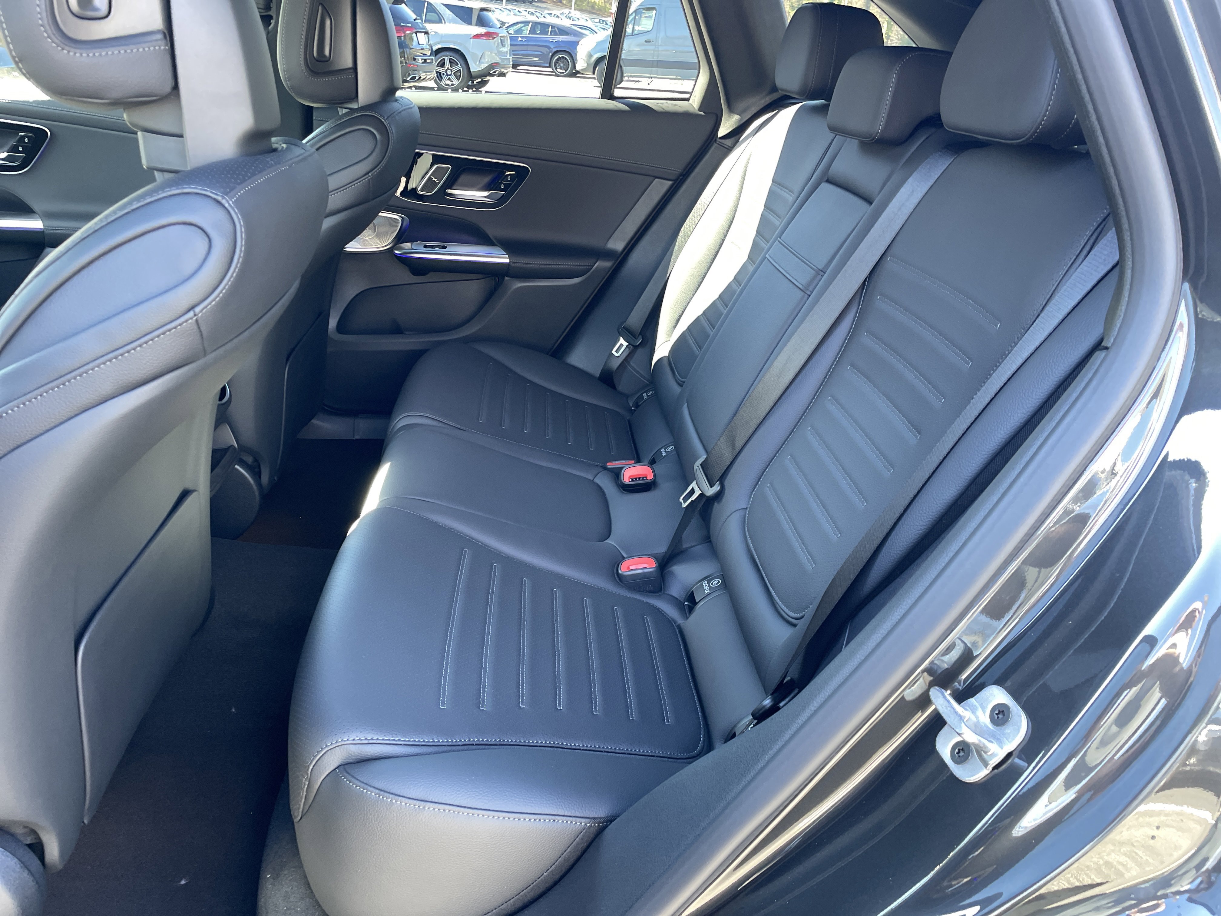 New 2026 Mercedes-Benz GLC 300 image 36