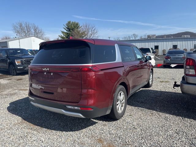 Used 2024 Kia Carnival LX image 7