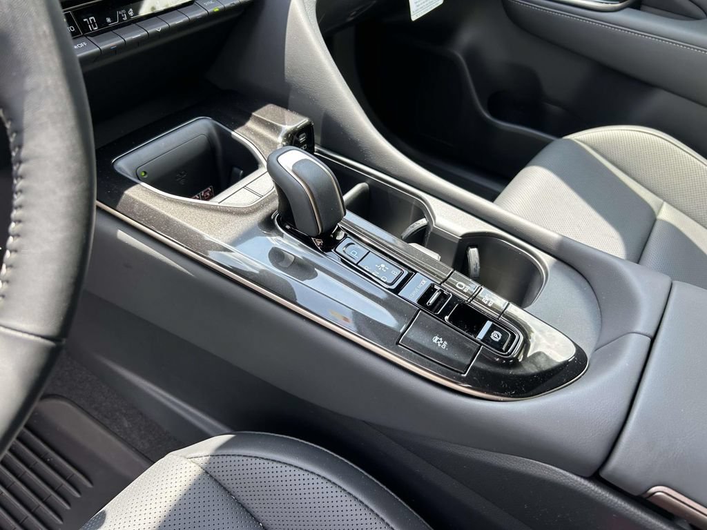 New 2026 Toyota Crown AWD/4WD image 17