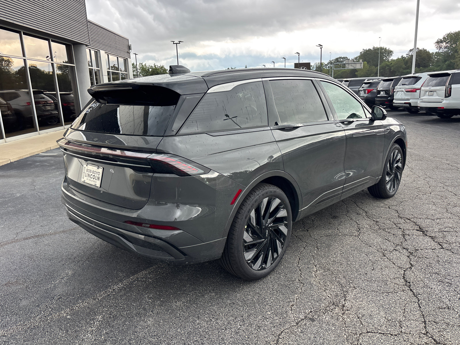 New 2026 Lincoln Nautilus Black Label w/ Jet Appearance Package AWD/4WD image 7