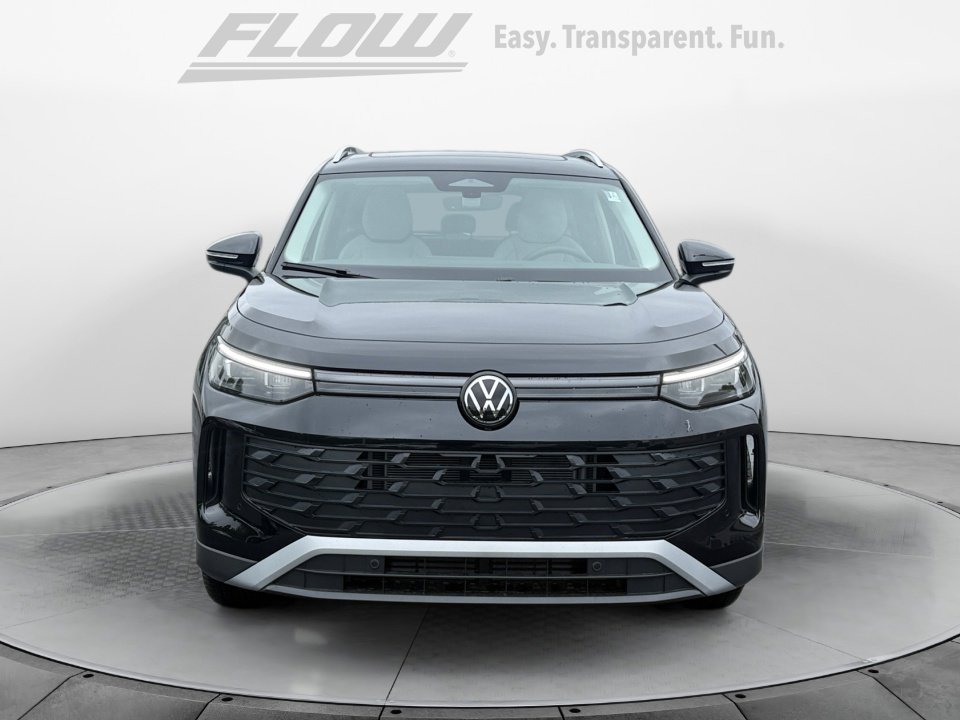 New 2026 Volkswagen Tiguan SE FWD video 2