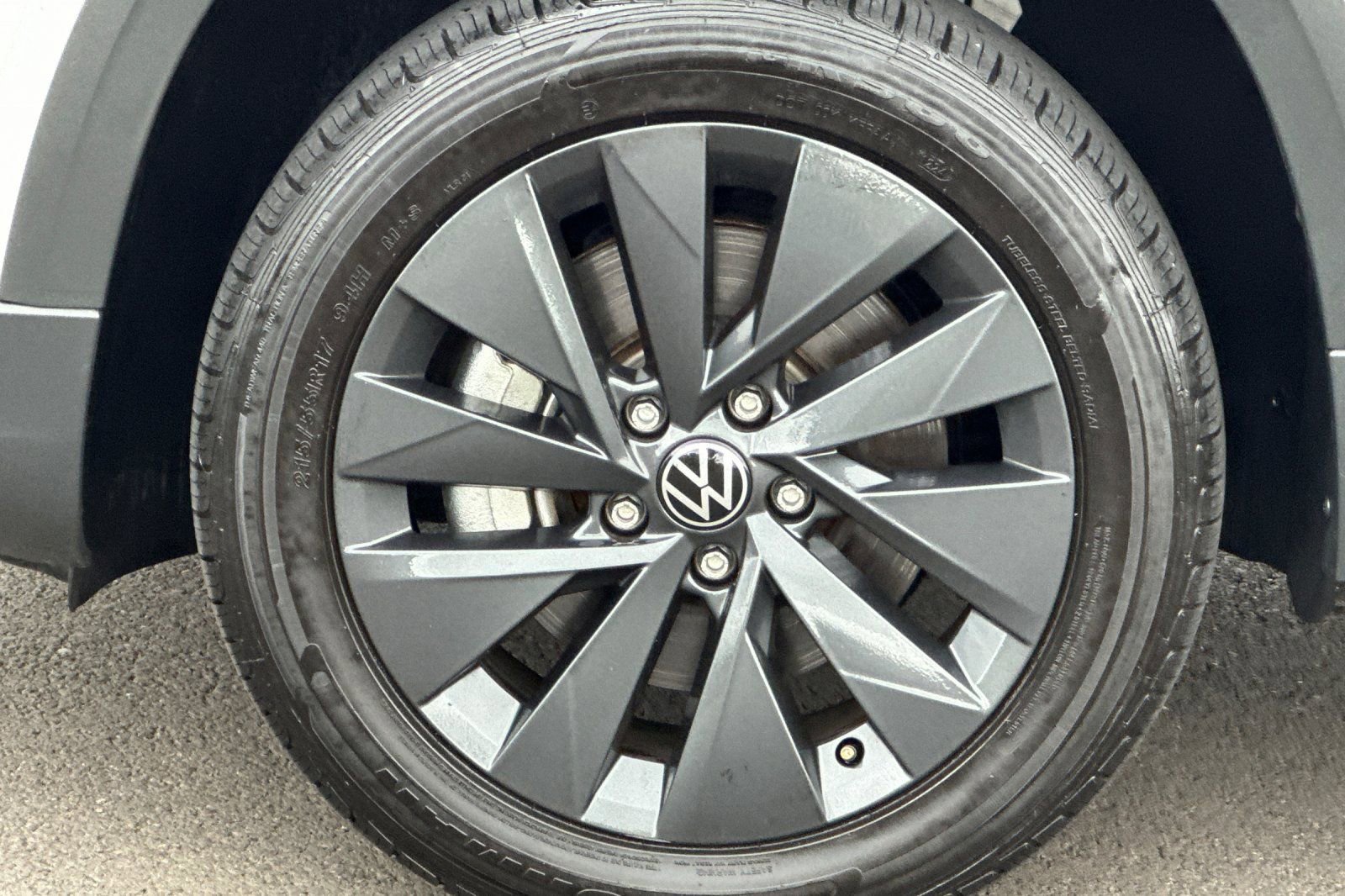 Used 2022 Volkswagen Taos SE image 31