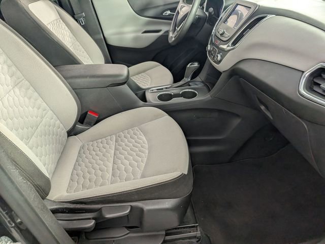 Used 2020 Chevrolet Equinox LS image 31