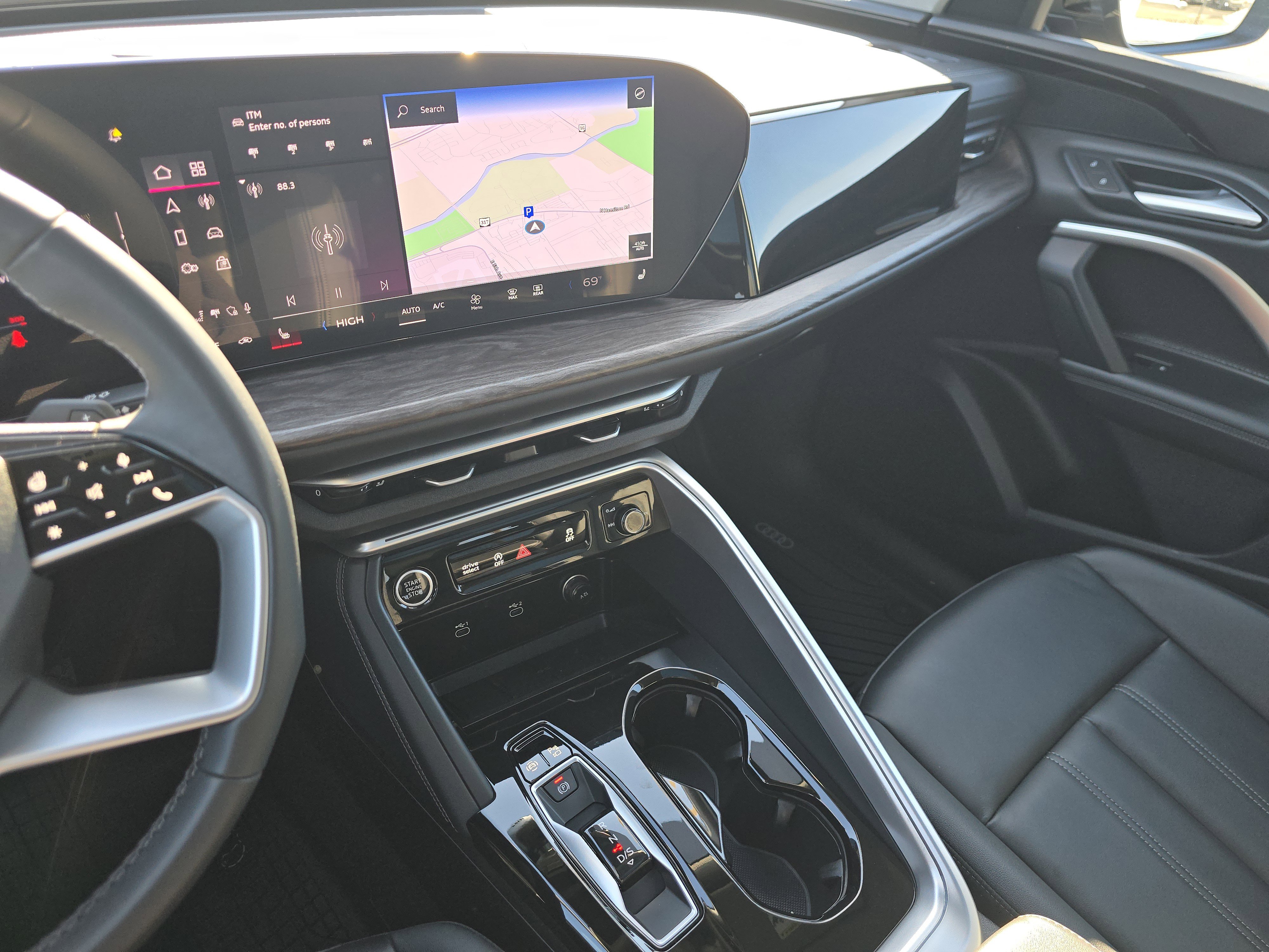 Certified 2025 Audi Q5 Premium w/ Convenience Package image 25