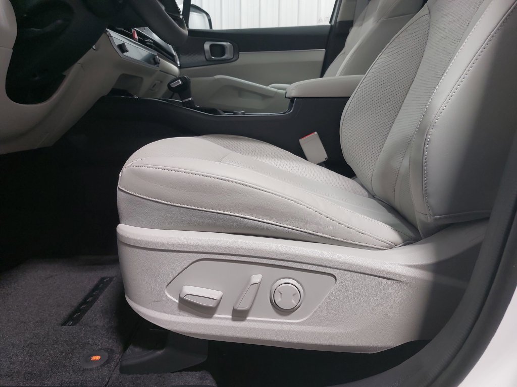 New 2026 Kia Sorento S w/ S Panoramic Sunroof Package FWD image 30