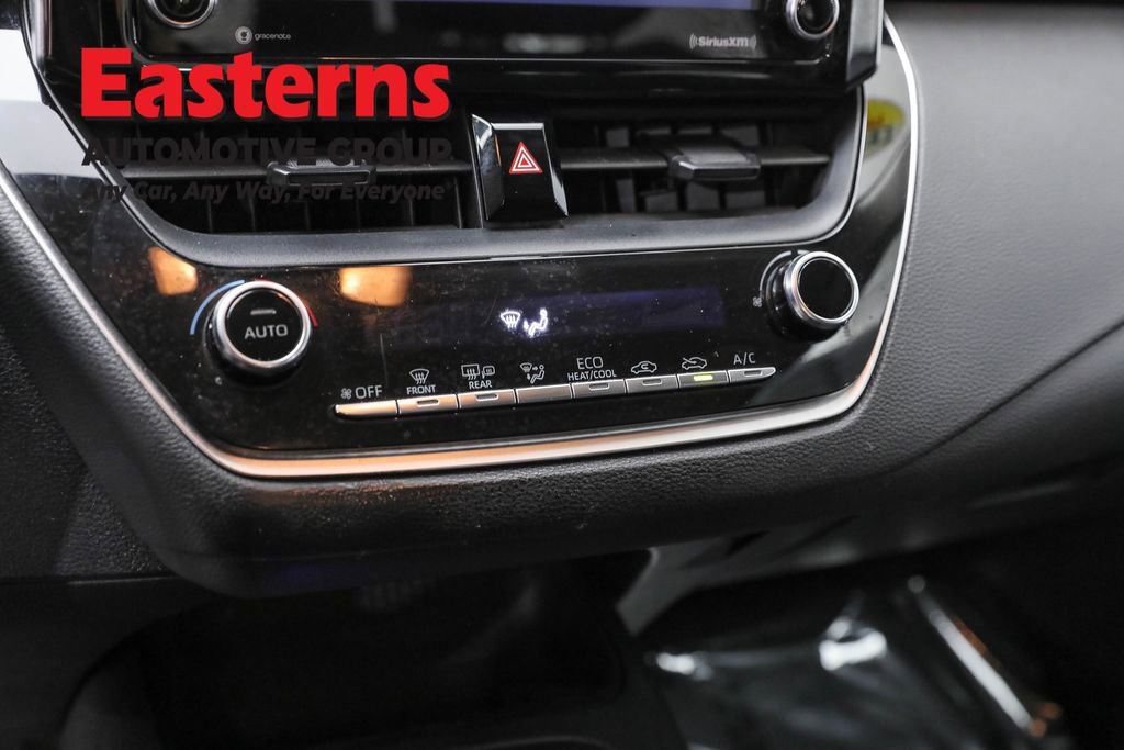 Used 2021 Toyota Corolla LE w/ Protection Package (TMS) image 19