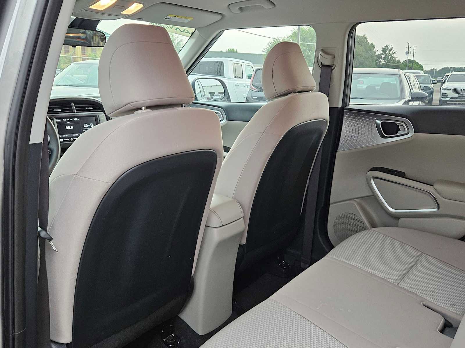 Certified 2025 Kia Soul LX FWD image 17