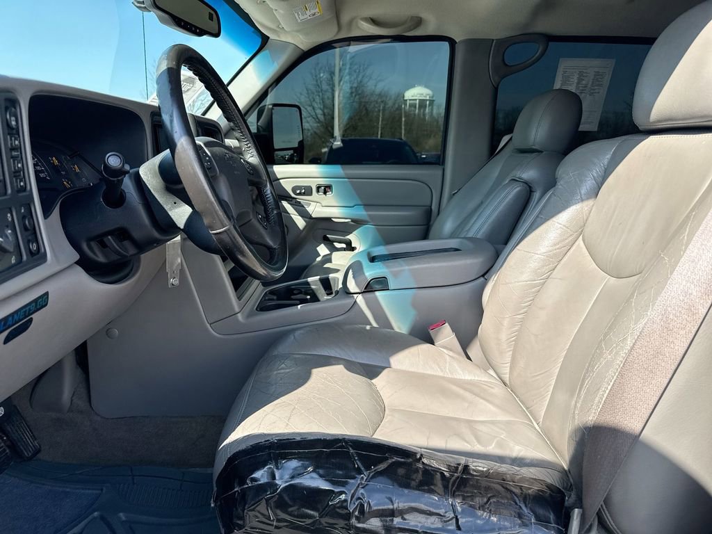 Used 2004 Chevrolet Silverado 2500 LT w/ Skid Plate Package image 19