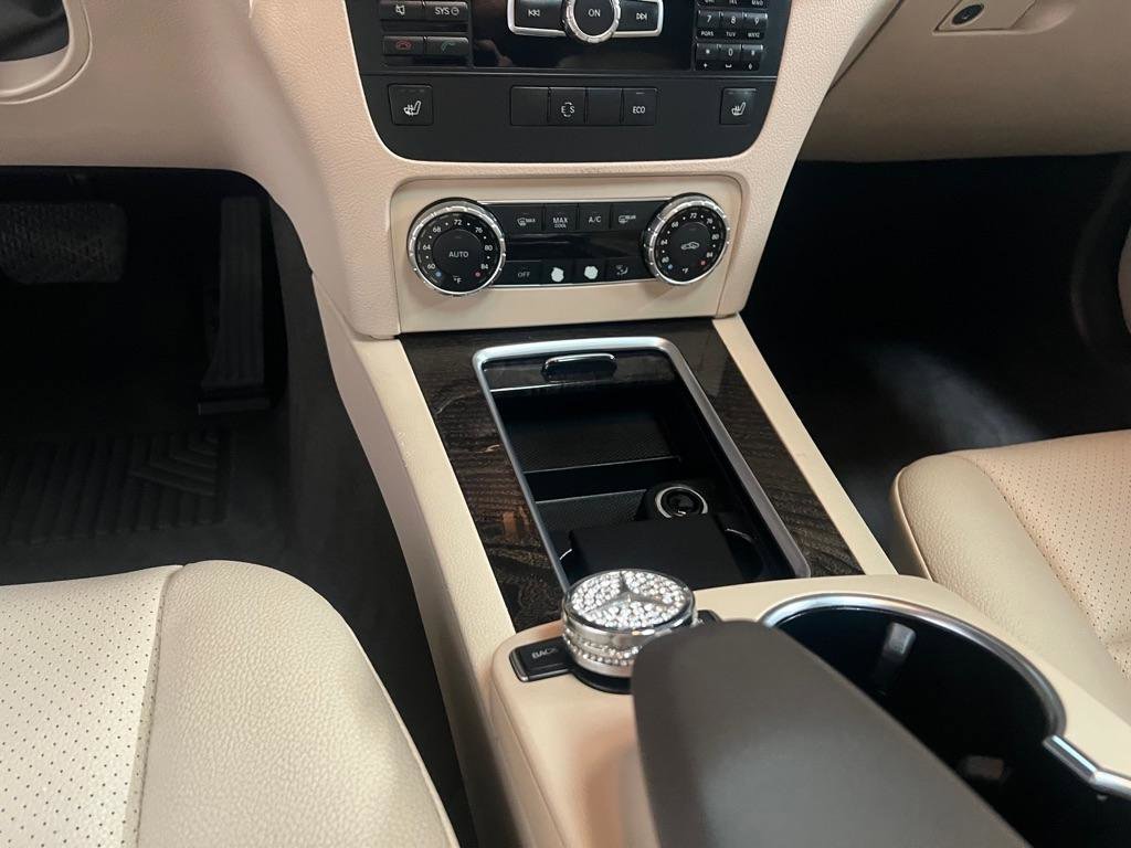 Used 2015 Mercedes-Benz GLK 350 2WD image 27