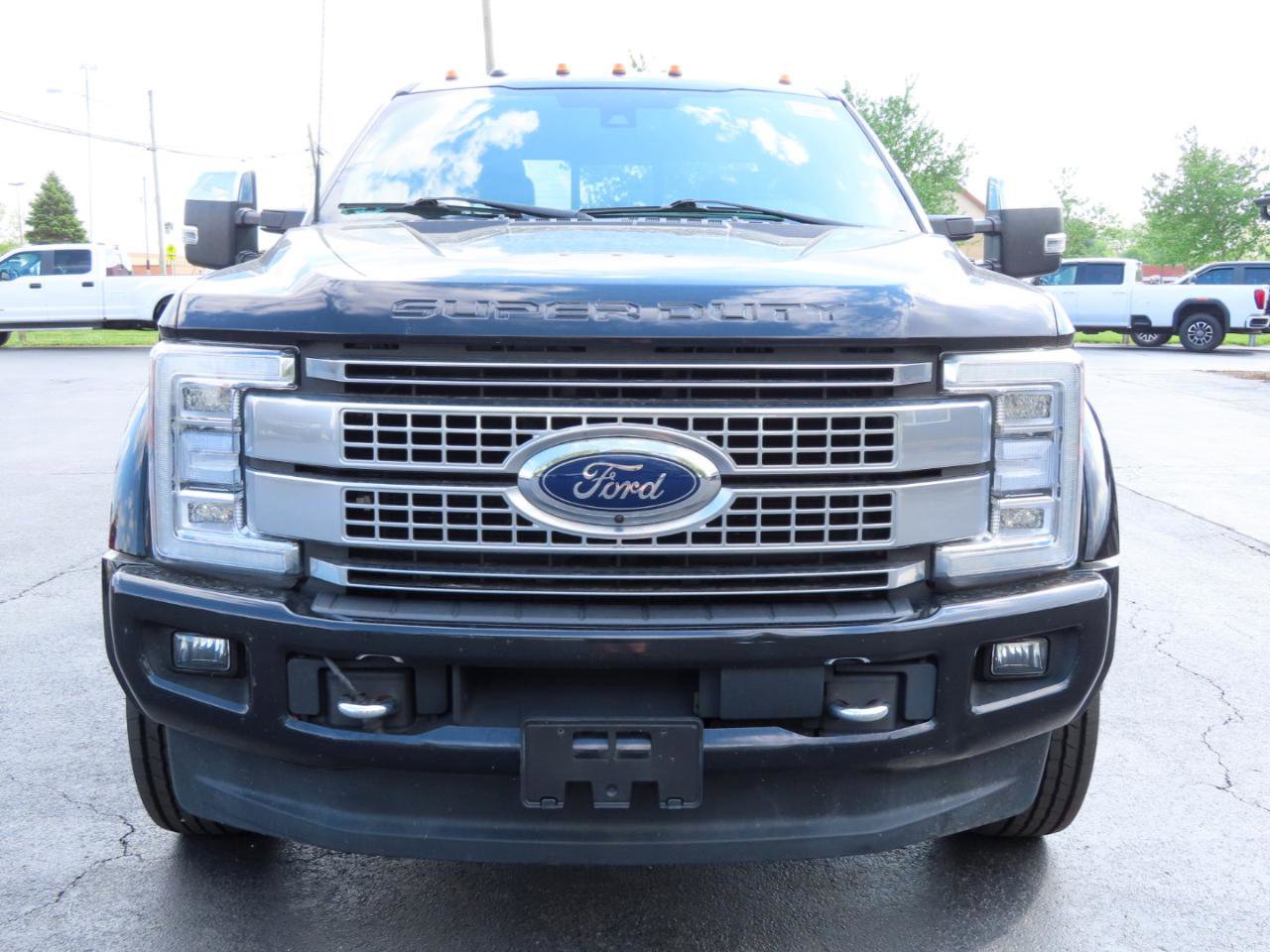 Used 2018 Ford F450 Platinum w/ Platinum Ultimate Package AWD/4WD image 9