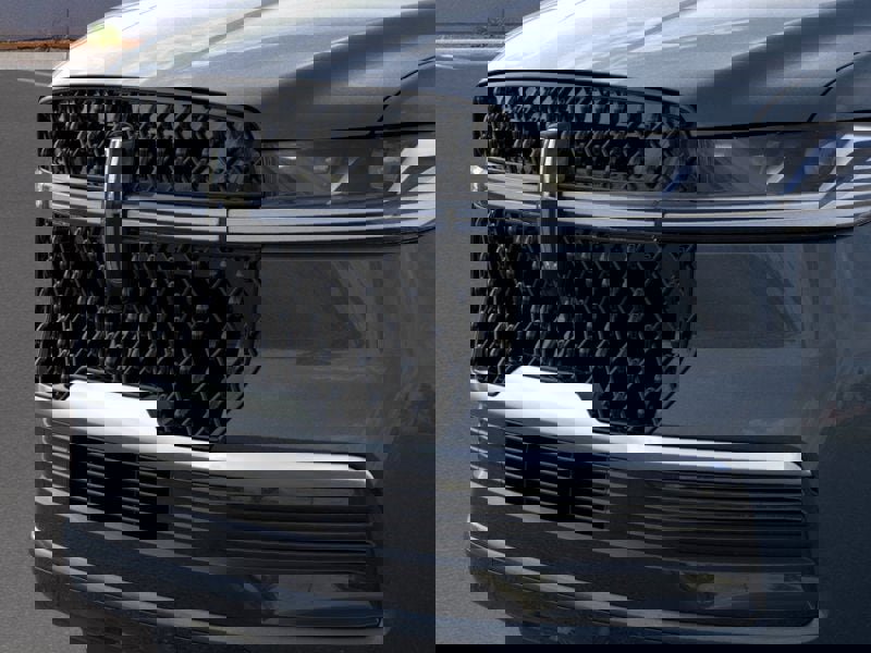 New 2025 Lincoln Navigator L Reserve w/ Jet Appearance Package image 17