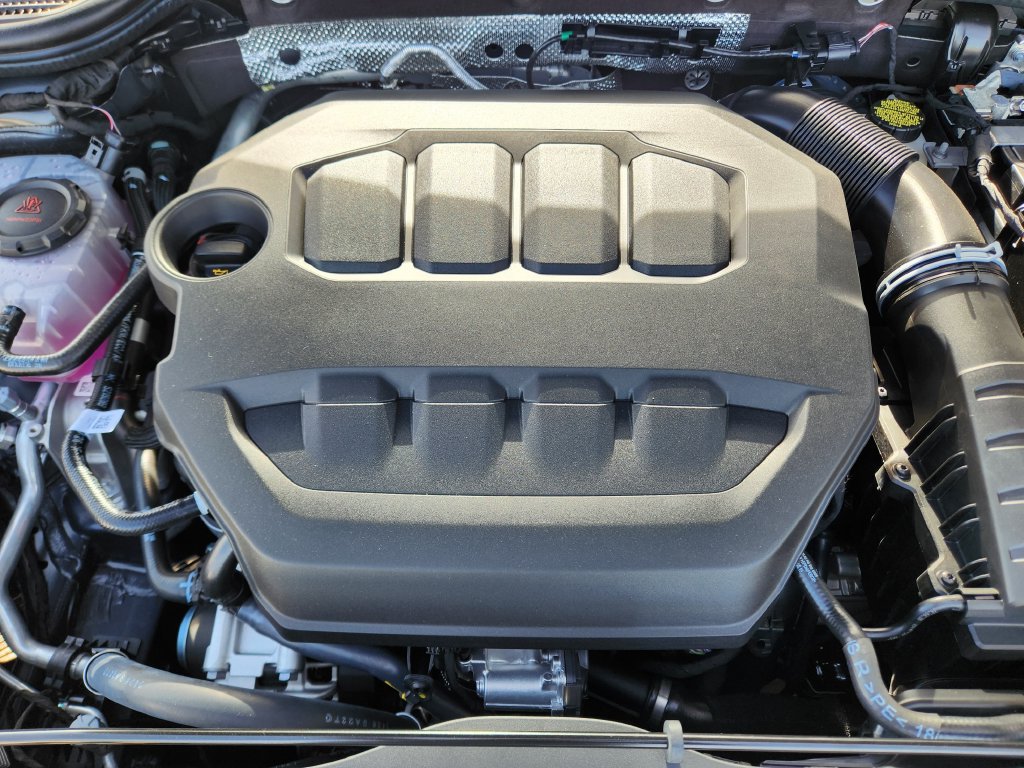 New 2026 Volkswagen GTI SE FWD image 19